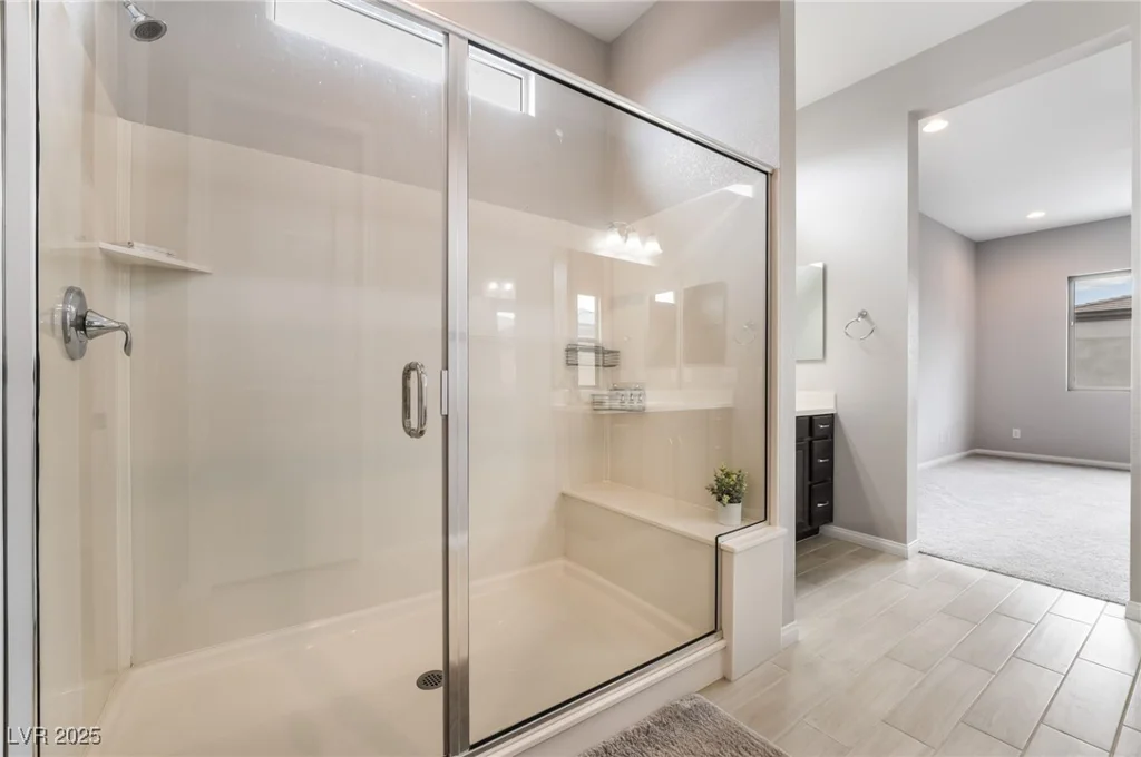 9087 Golden Crow, Las Vegas, NV 89148