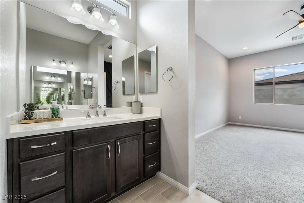 9087 Golden Crow, Las Vegas, NV 89148