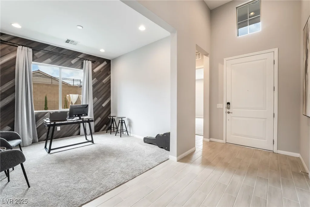 9087 Golden Crow, Las Vegas, NV 89148