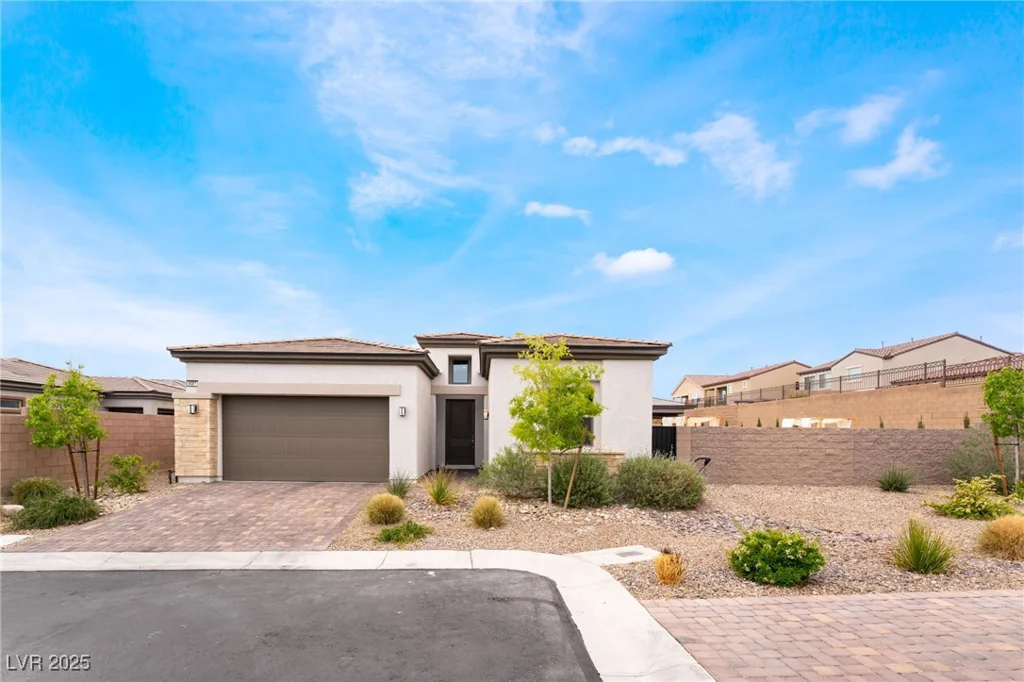 9087 Golden Crow, Las Vegas, NV 89148