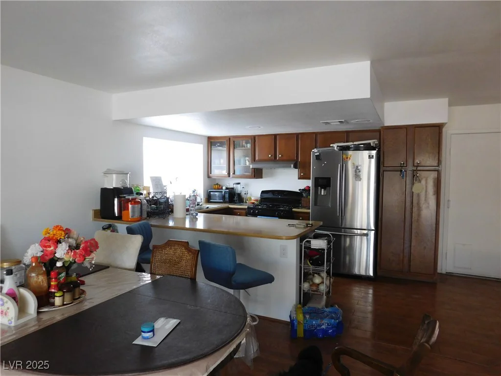 1075 Greymouth, Las Vegas, NV 89110