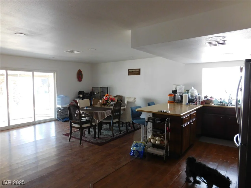 1075 Greymouth, Las Vegas, NV 89110