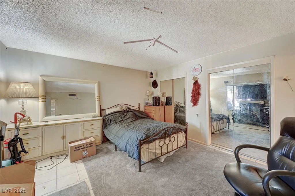 2325 Sombrero, Las Vegas, NV 89169