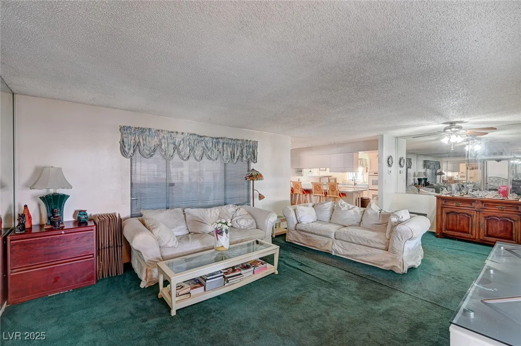2325 Sombrero, Las Vegas, NV 89169