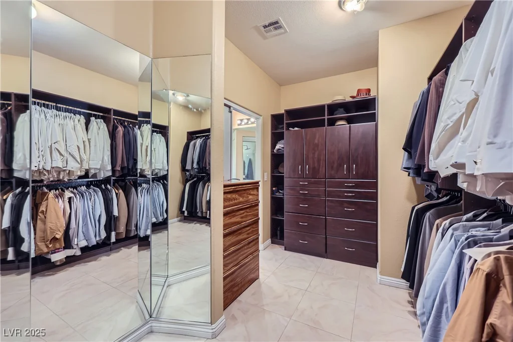 11253 Sanbury Brook, Las Vegas, NV 89183