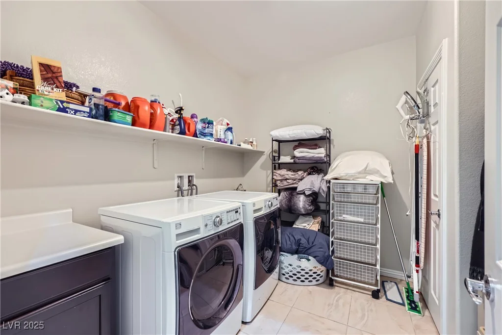 11253 Sanbury Brook, Las Vegas, NV 89183