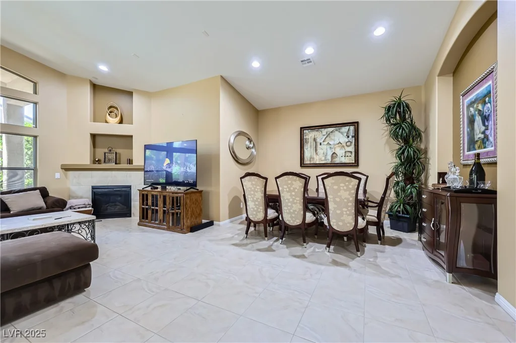 11253 Sanbury Brook, Las Vegas, NV 89183