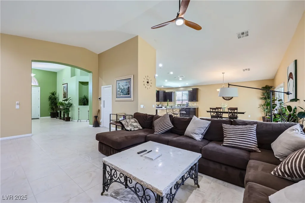 11253 Sanbury Brook, Las Vegas, NV 89183