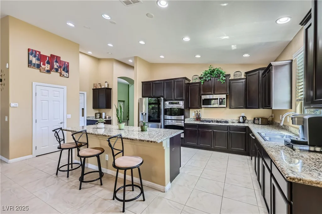 11253 Sanbury Brook, Las Vegas, NV 89183