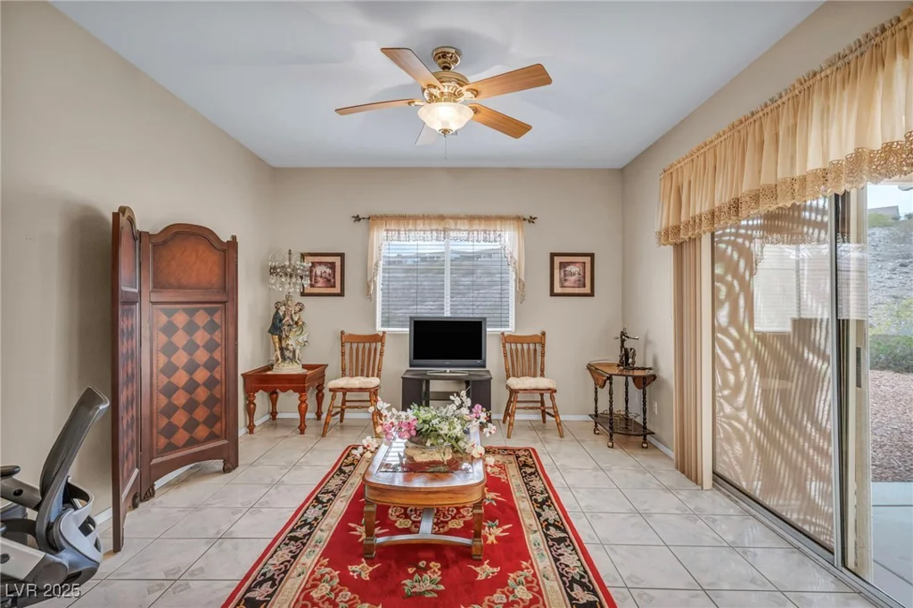 2571 Thatcher, Henderson, NV 89052
