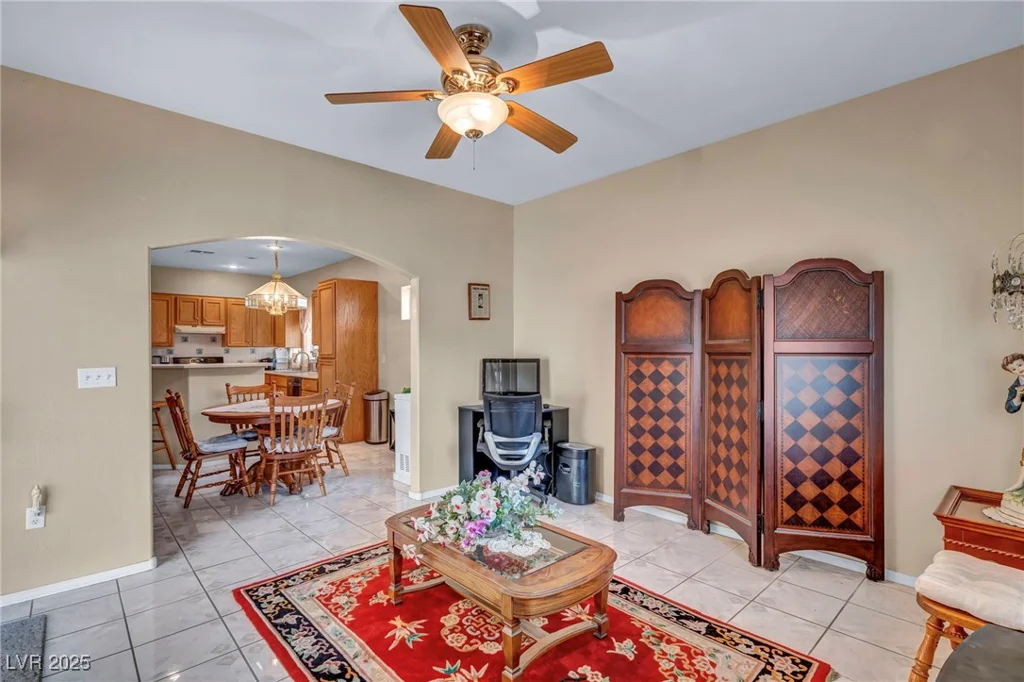 2571 Thatcher, Henderson, NV 89052