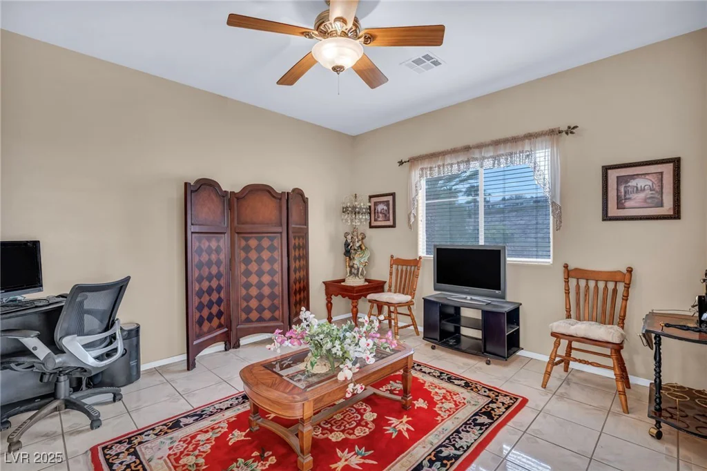 2571 Thatcher, Henderson, NV 89052