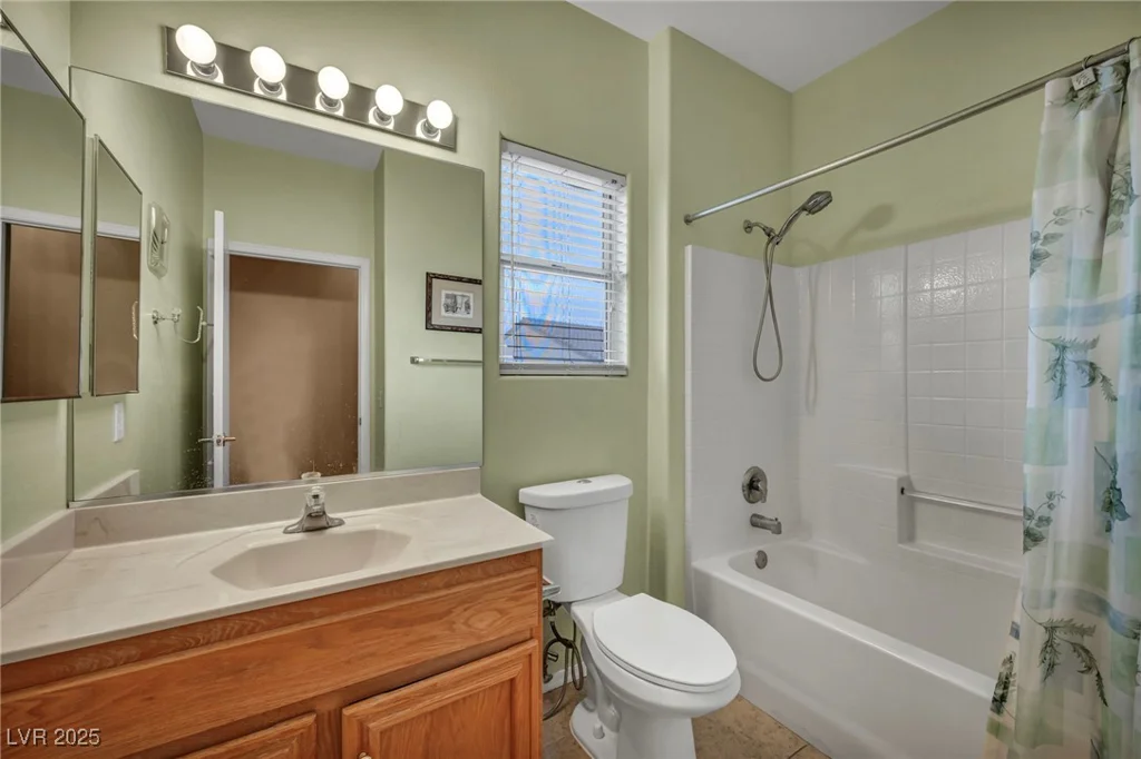 2571 Thatcher, Henderson, NV 89052