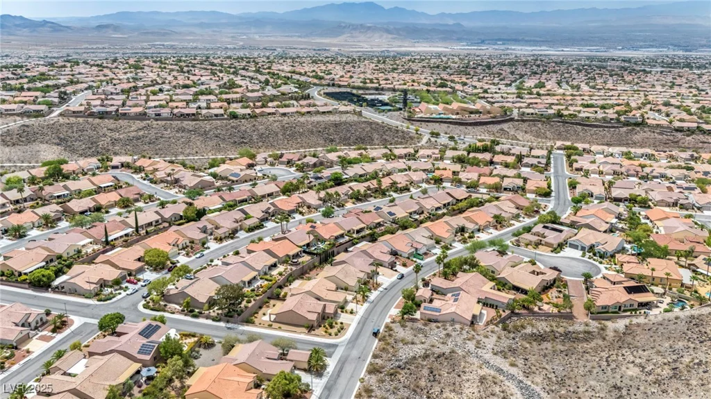 2571 Thatcher, Henderson, NV 89052