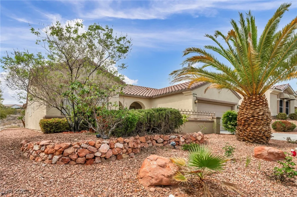 2571 Thatcher, Henderson, NV 89052