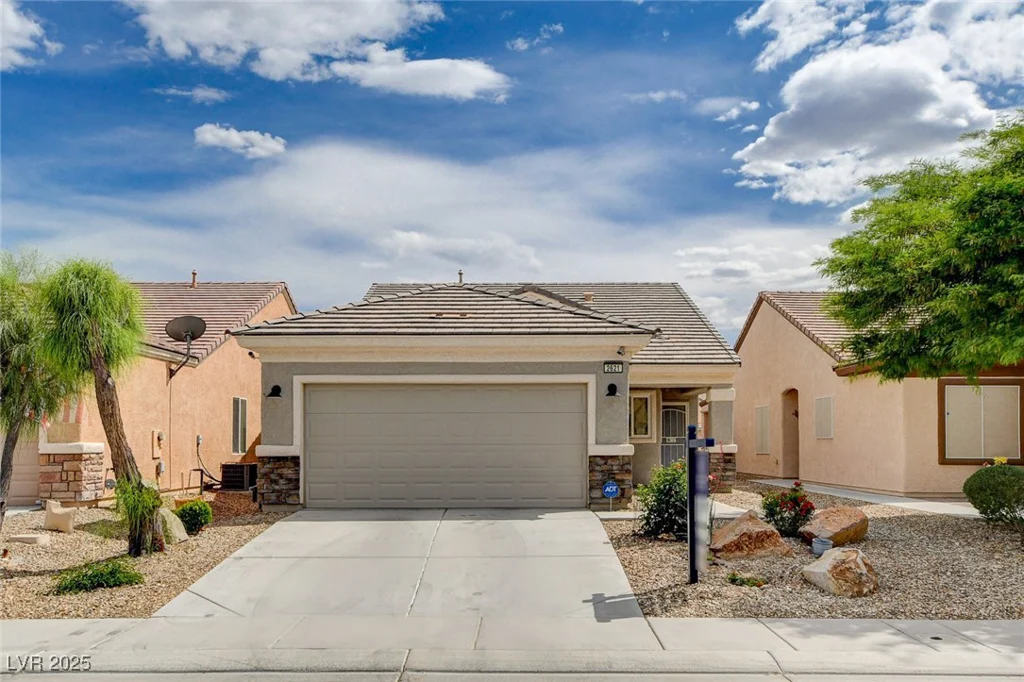 2621 Ground Robin, North Las Vegas, NV 89084