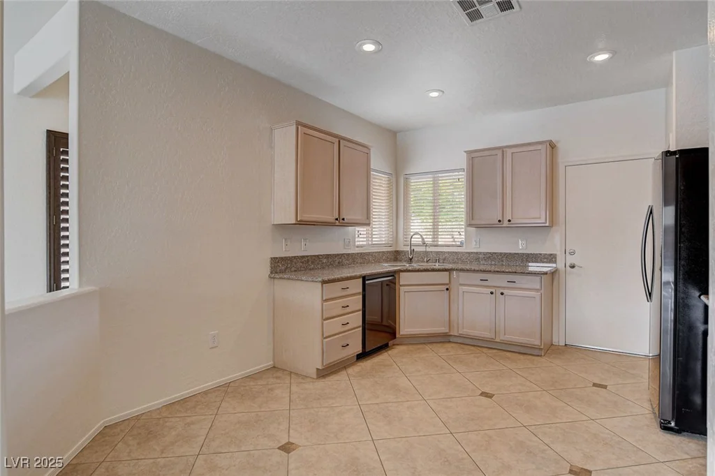 2621 Ground Robin, North Las Vegas, NV 89084