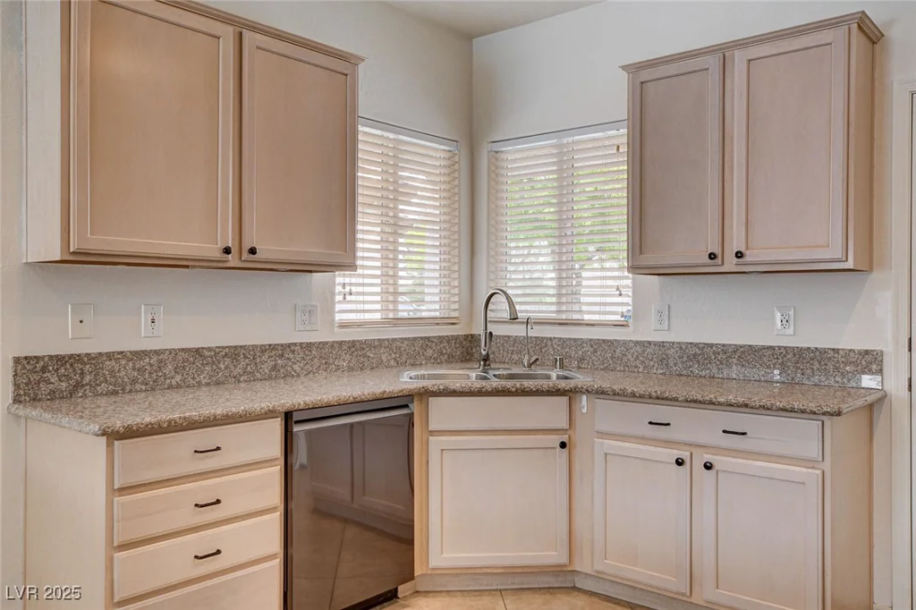 2621 Ground Robin, North Las Vegas, NV 89084