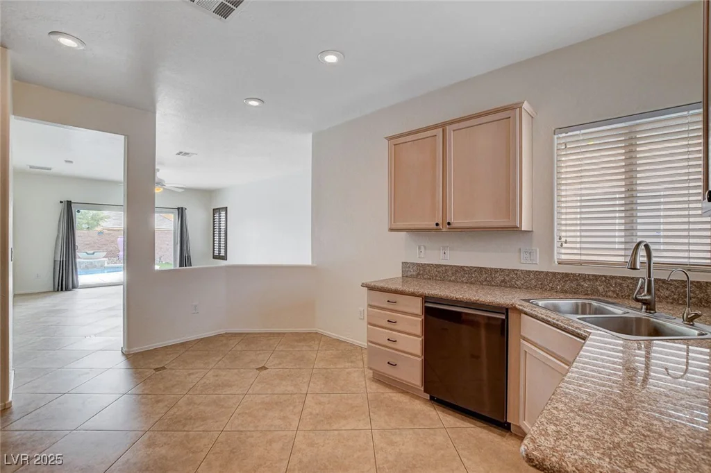 2621 Ground Robin, North Las Vegas, NV 89084