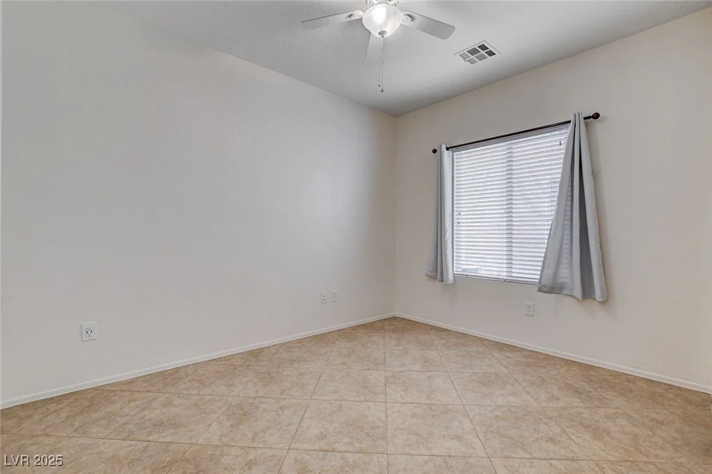 2621 Ground Robin, North Las Vegas, NV 89084