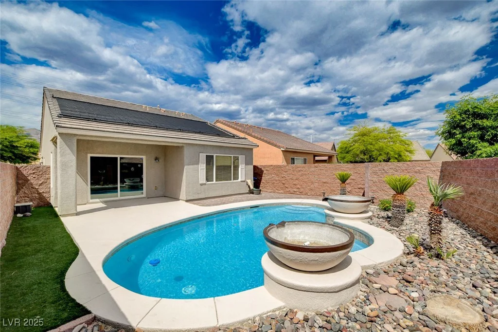 2621 Ground Robin, North Las Vegas, NV 89084