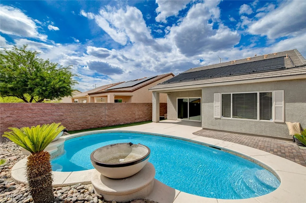 2621 Ground Robin, North Las Vegas, NV 89084