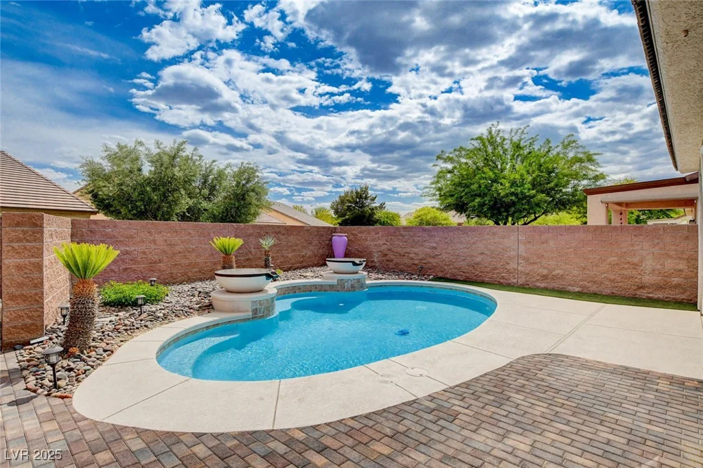 2621 Ground Robin, North Las Vegas, NV 89084