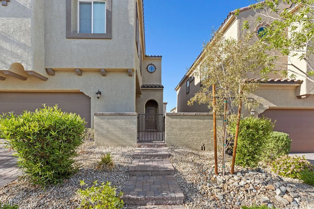 10468 Skye Knoll, Las Vegas, NV 89166