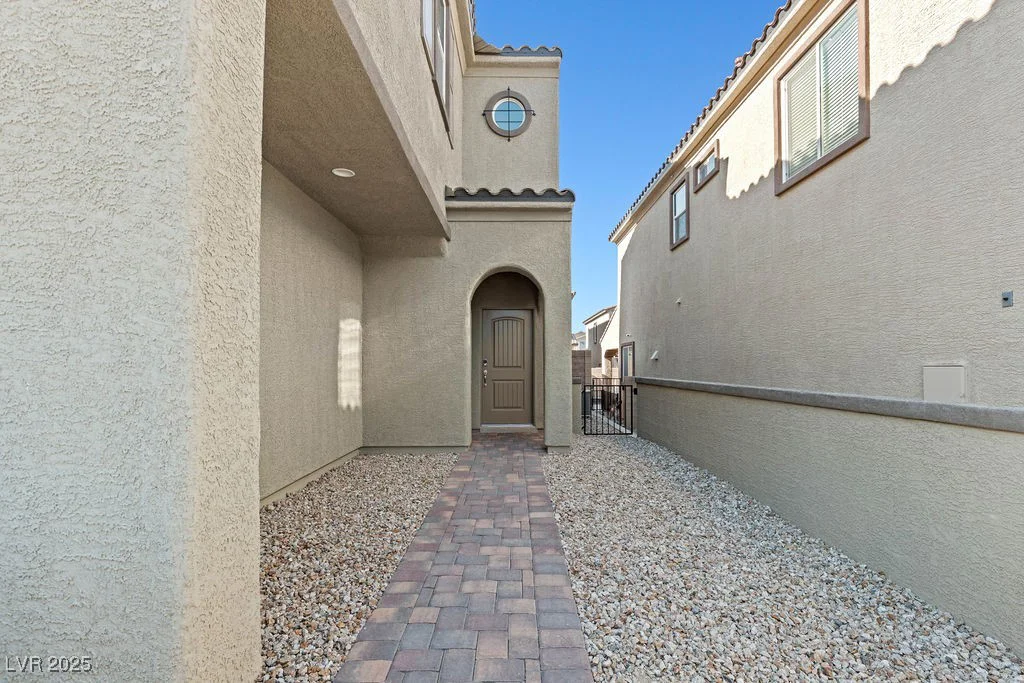 10468 Skye Knoll, Las Vegas, NV 89166