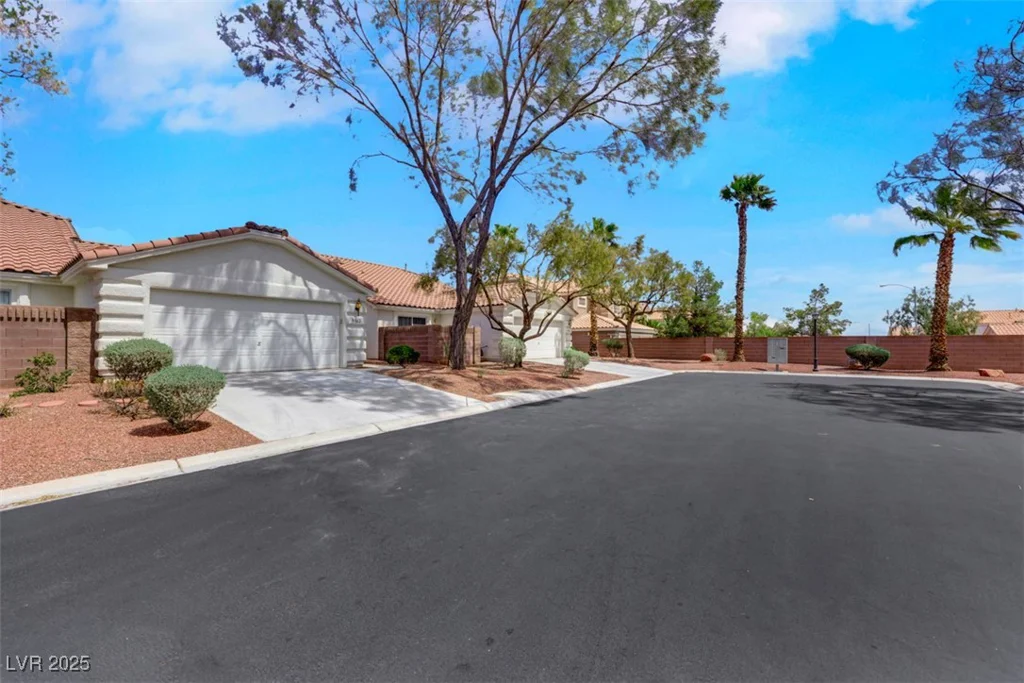 9962 Catalina Canyon, Las Vegas, NV 89147