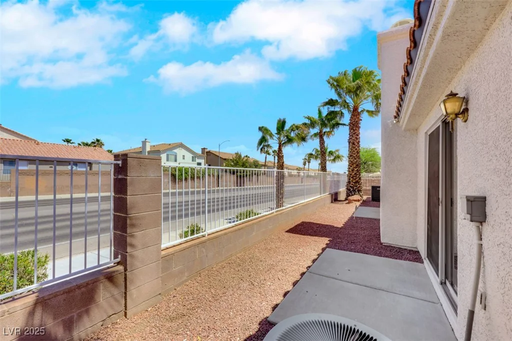 9962 Catalina Canyon, Las Vegas, NV 89147