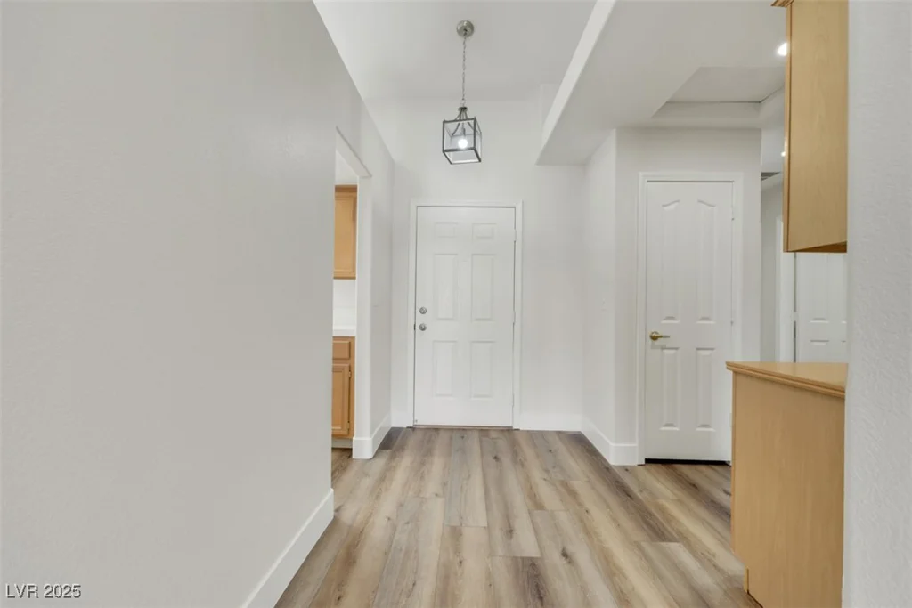 9962 Catalina Canyon, Las Vegas, NV 89147