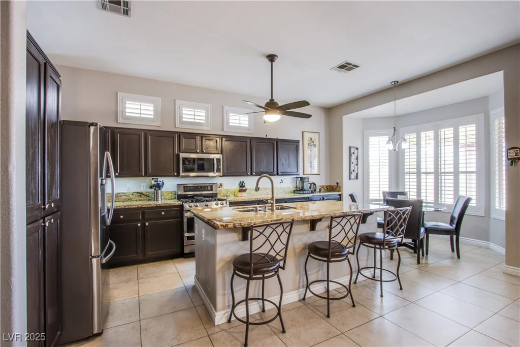 1552 Livingston, Henderson, NV 89012