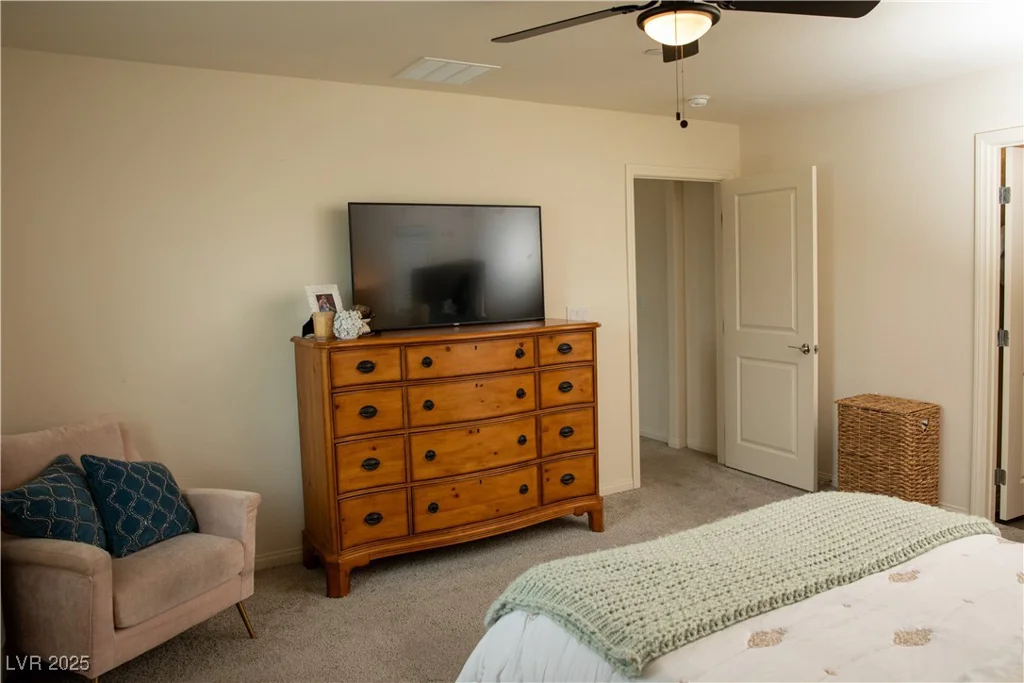 6824 Satin Silver, North Las Vegas, NV 89086