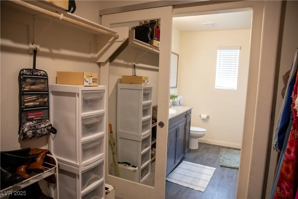 6824 Satin Silver, North Las Vegas, NV 89086