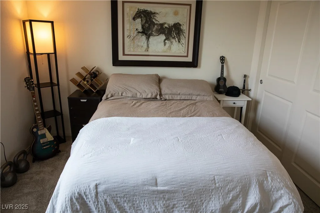 6824 Satin Silver, North Las Vegas, NV 89086