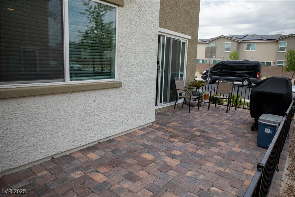 6824 Satin Silver, North Las Vegas, NV 89086