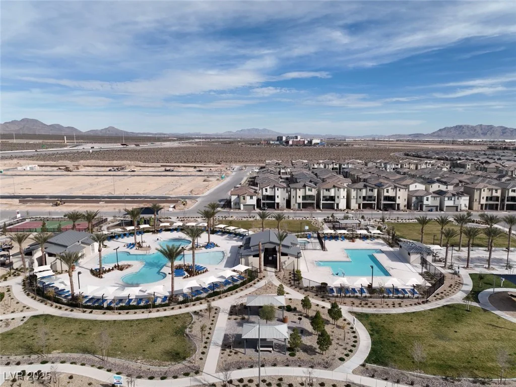 6824 Satin Silver, North Las Vegas, NV 89086