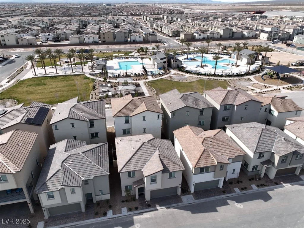 6824 Satin Silver, North Las Vegas, NV 89086