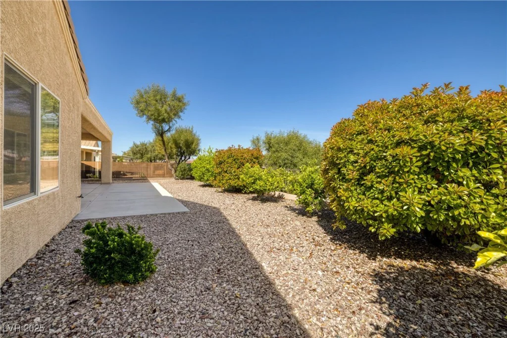 2219 Sawtooth Mountain, Henderson, NV 89044