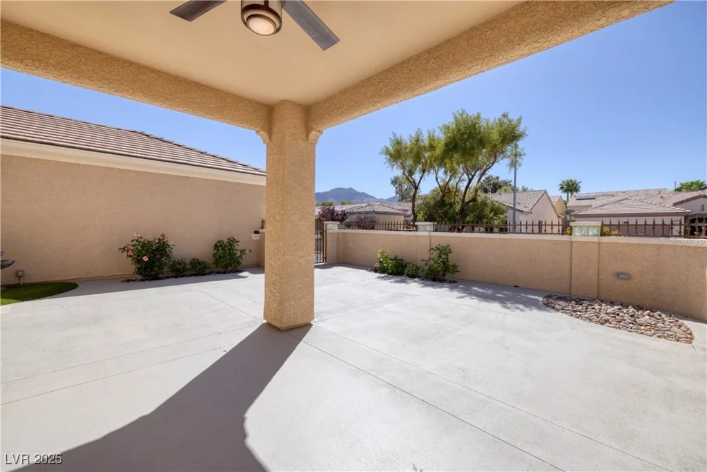 2219 Sawtooth Mountain, Henderson, NV 89044