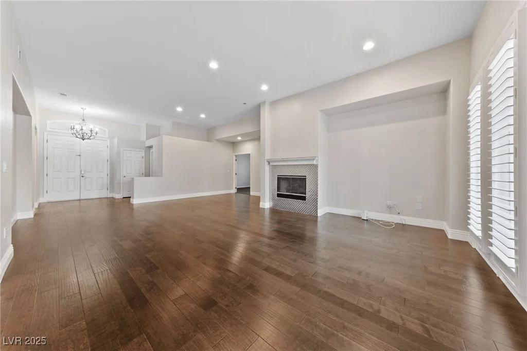 616 Canyon Brook, Las Vegas, NV 89145