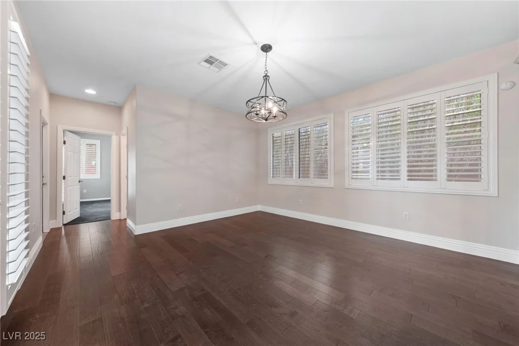 616 Canyon Brook, Las Vegas, NV 89145