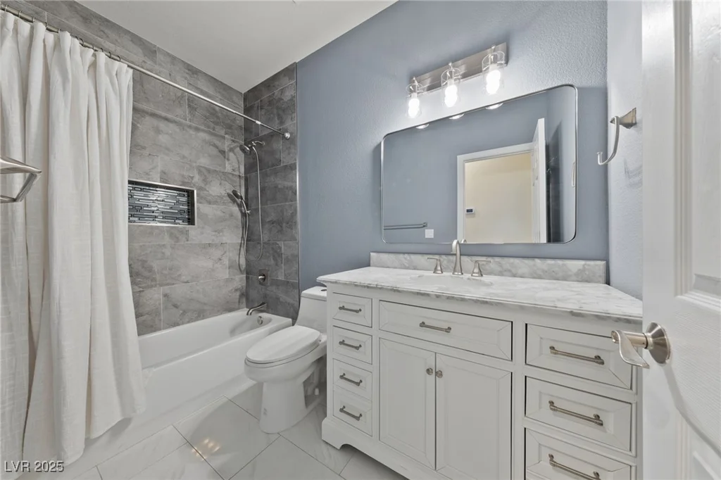 616 Canyon Brook, Las Vegas, NV 89145