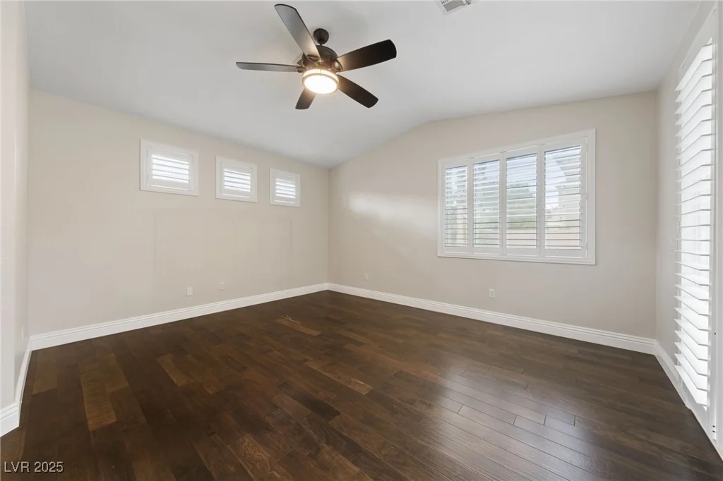 616 Canyon Brook, Las Vegas, NV 89145