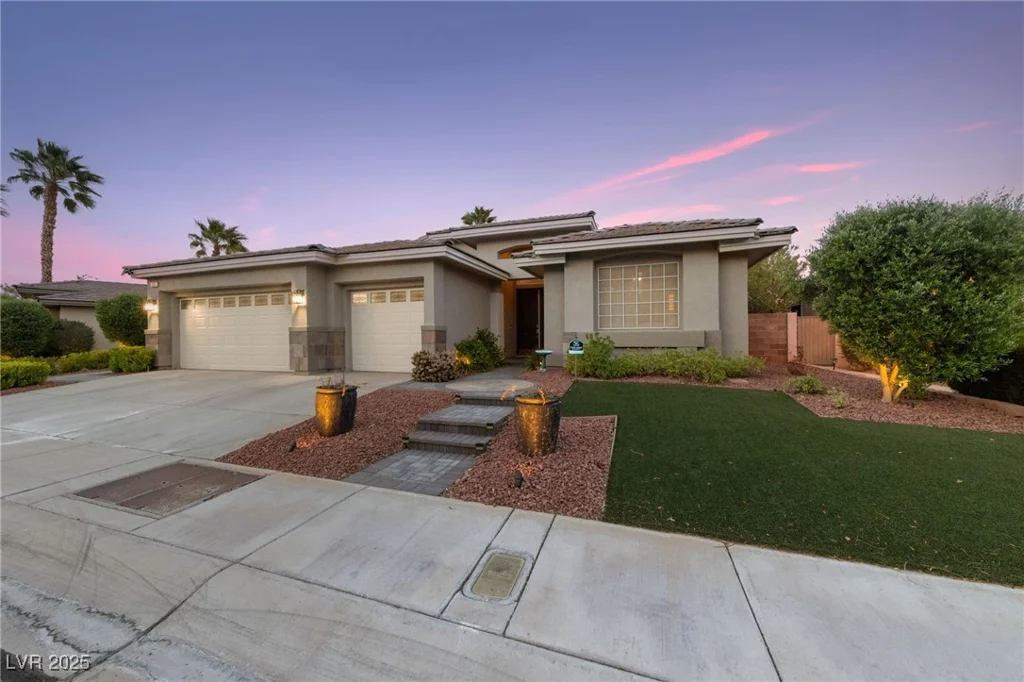 616 Canyon Brook, Las Vegas, NV 89145