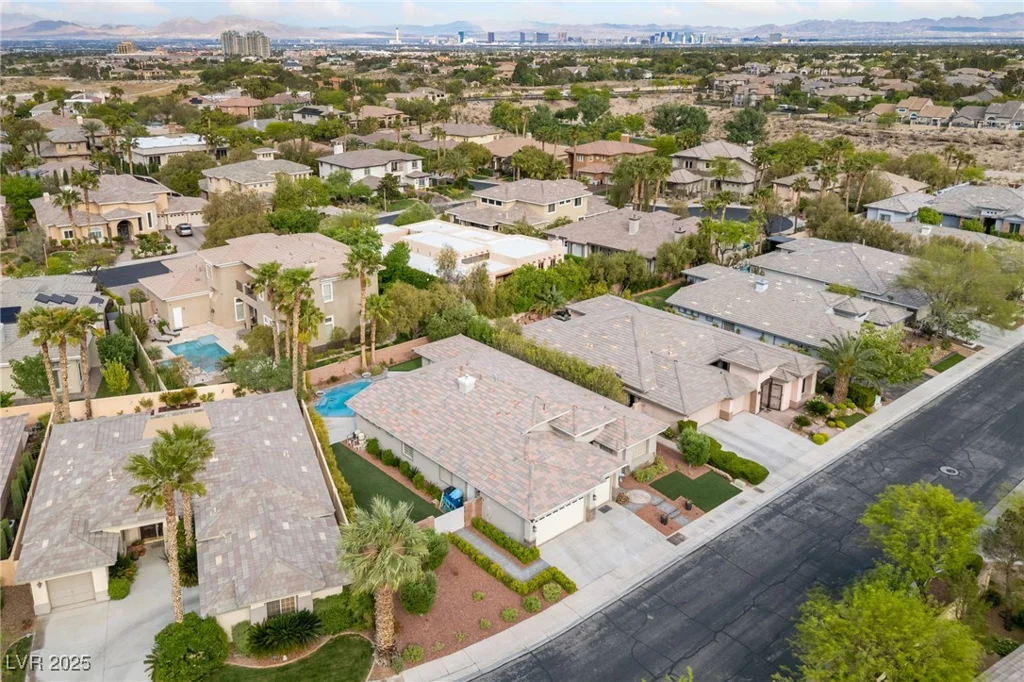 616 Canyon Brook, Las Vegas, NV 89145
