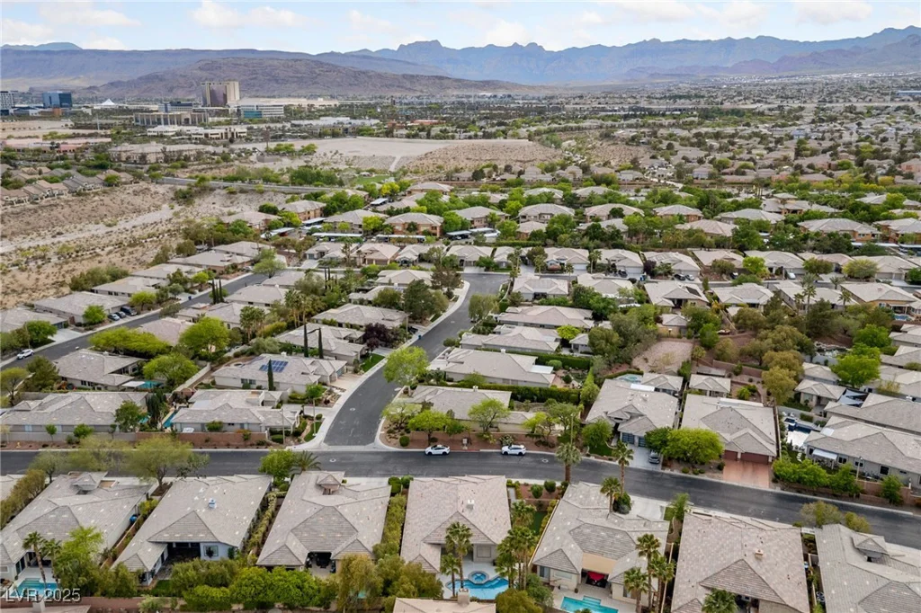 616 Canyon Brook, Las Vegas, NV 89145