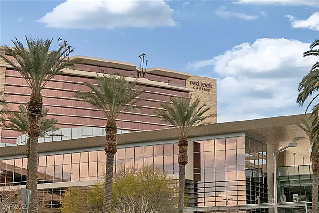 616 Canyon Brook, Las Vegas, NV 89145