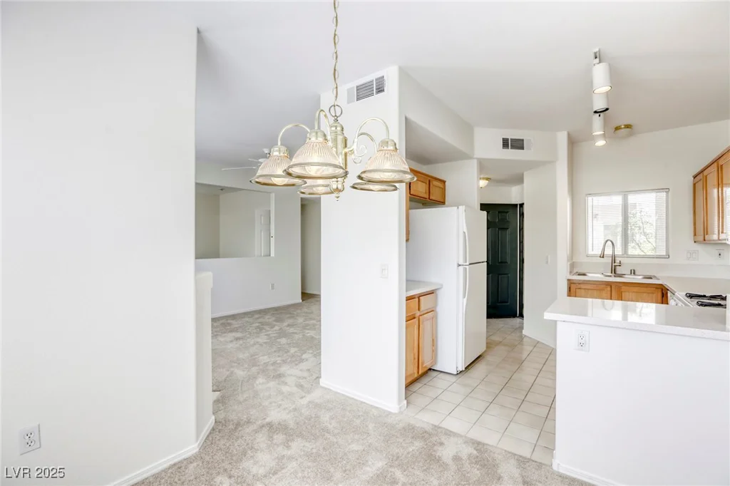 2117 Echo Bay, Las Vegas, NV 89128